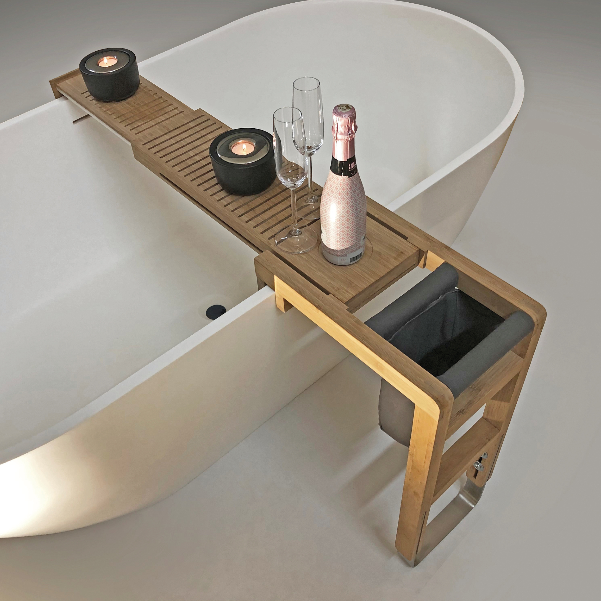 Tablette de baignoire en bambou aux tons chauds